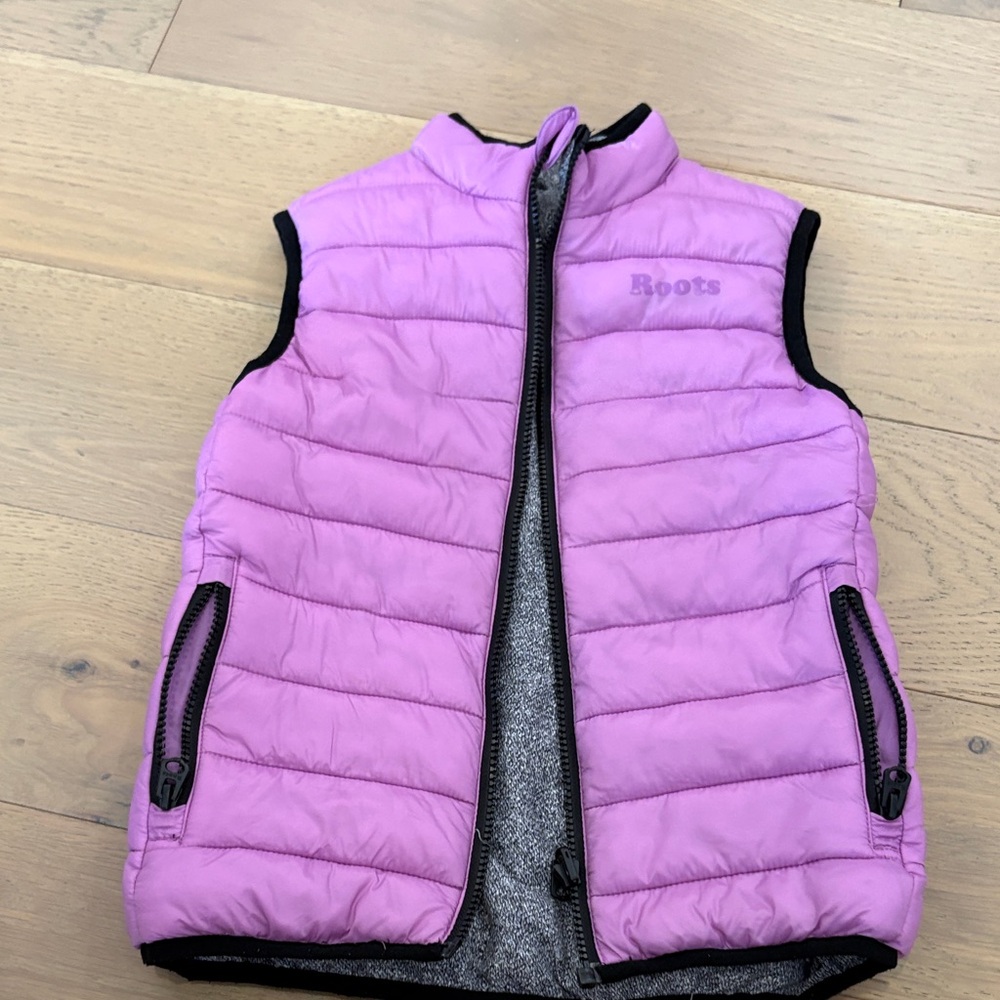 EUC Roots Kids Reversible Vest Size S (5-6)